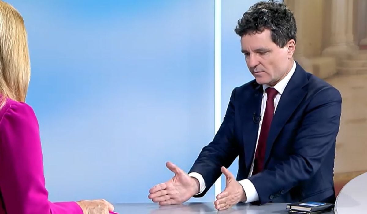 Detaliul de pe telefonul lui Nicușor Dan care i-a făcut pe 20.000 de români să dea like, la interviul cu Andreea Esca