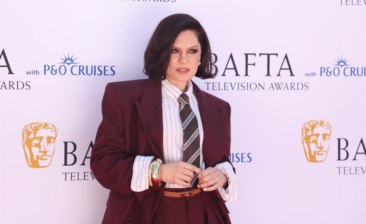 Jessie J a anunțat că a fost diagnosticată cu cancer mamar. Declarațiile cântăreței despre stadiul bolii: „E groaznic în orice formă”