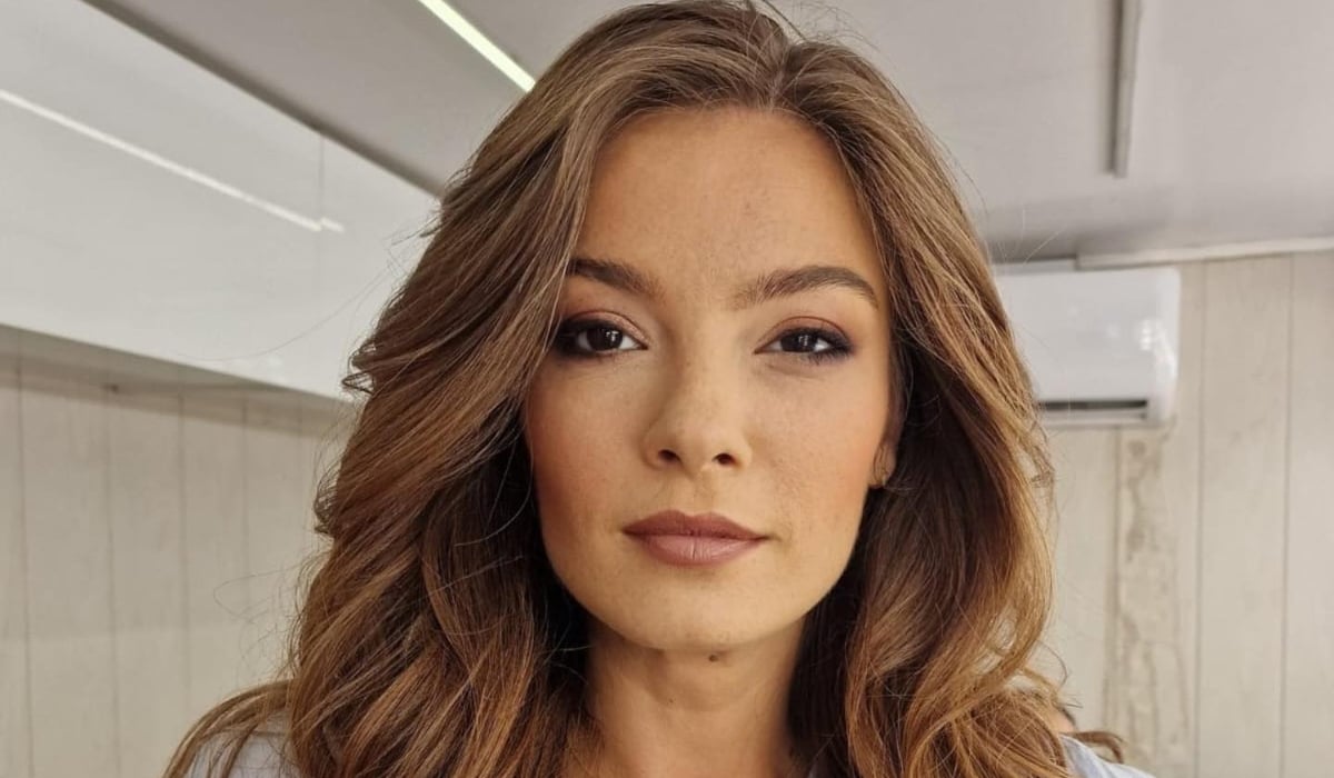 Doina Teodoru, surprinsă în brațele unui alt bărbat după despărțirea de Cătălin Scărlătescu. E sosia juratului de la MasterChef