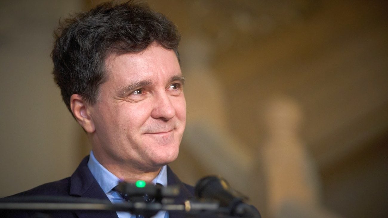 Nicuşor Dan a anunțat că se va căsători cu Mirabela Grădinaru, dar nu a spus și când. De ce nu s-a însurat până la 55 de ani