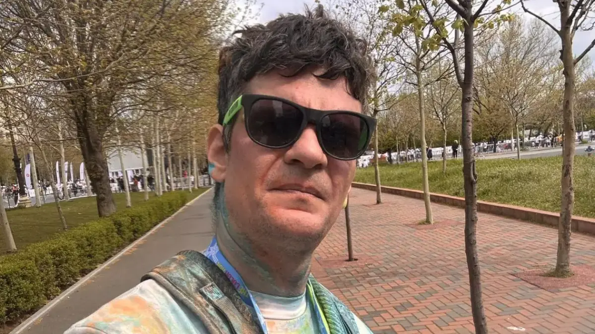 Reacția lui Tudor Chirilă după măsurile de austeritate anunțate de Guvern: „Încep să latre”. Artistul a răbufnit după ce s-a întors din vacanță